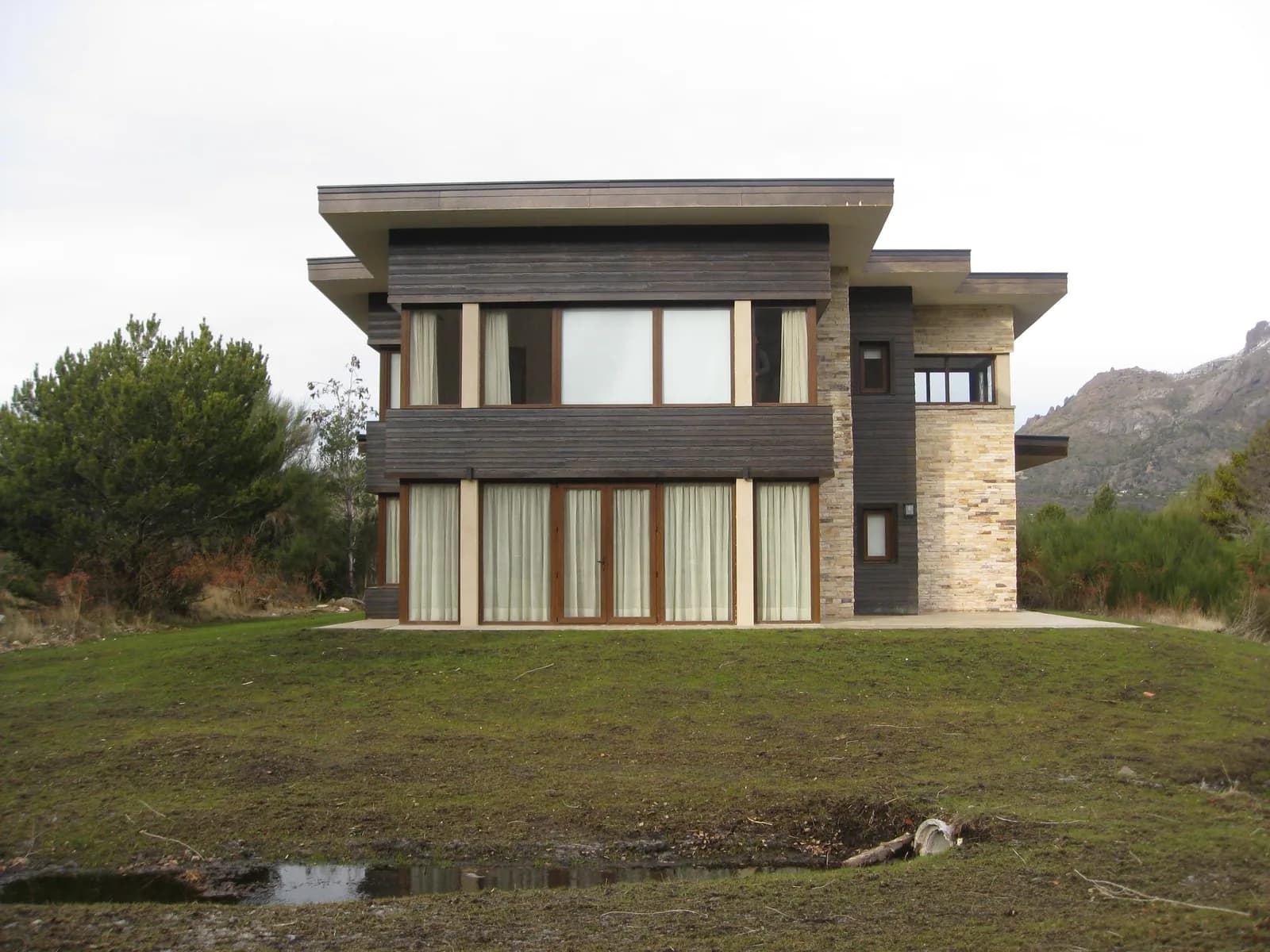 Casa moderna sobre el golf (hoyo 6) - Calle Huepil, Arelauquen — foto 19